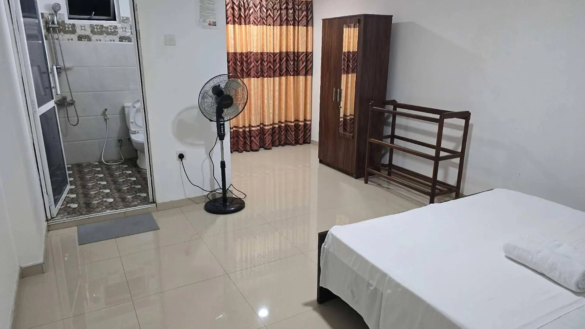 Room In Guest Room - Kandy City View Mpm Guest Room - 2A2